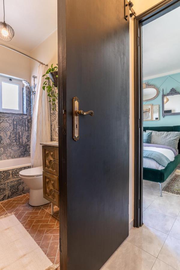 Arty Vintage Townhouse With Rooftop Shower & Sun Loungers โอลเญา ภายนอก รูปภาพ